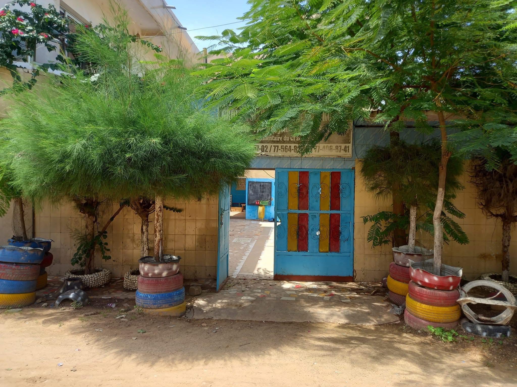 Groupe Scolaire « La Grande Royale » - cour de récréation
